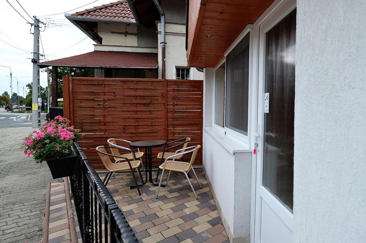 Luca Apartman Apartamento Balatonlelle Exterior foto